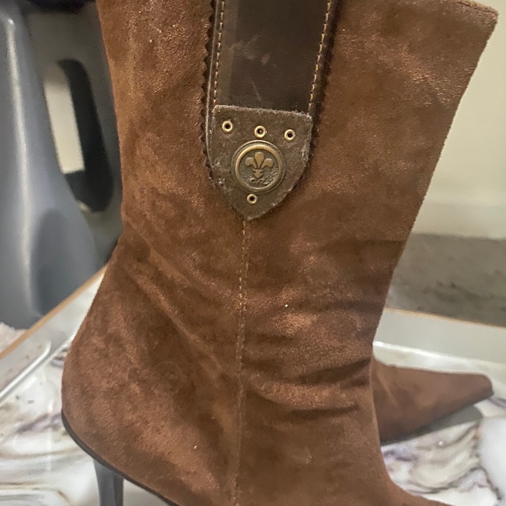 Light brown boots